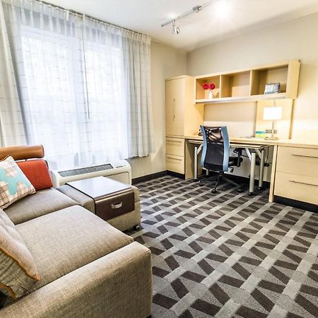 Towneplace Suites By Marriott Γκίλφορντ Εξωτερικό φωτογραφία