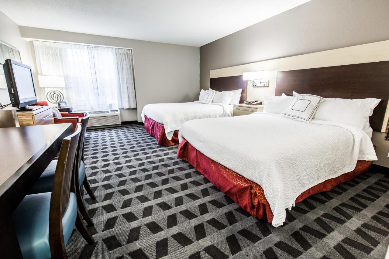 Towneplace Suites By Marriott Γκίλφορντ Εξωτερικό φωτογραφία