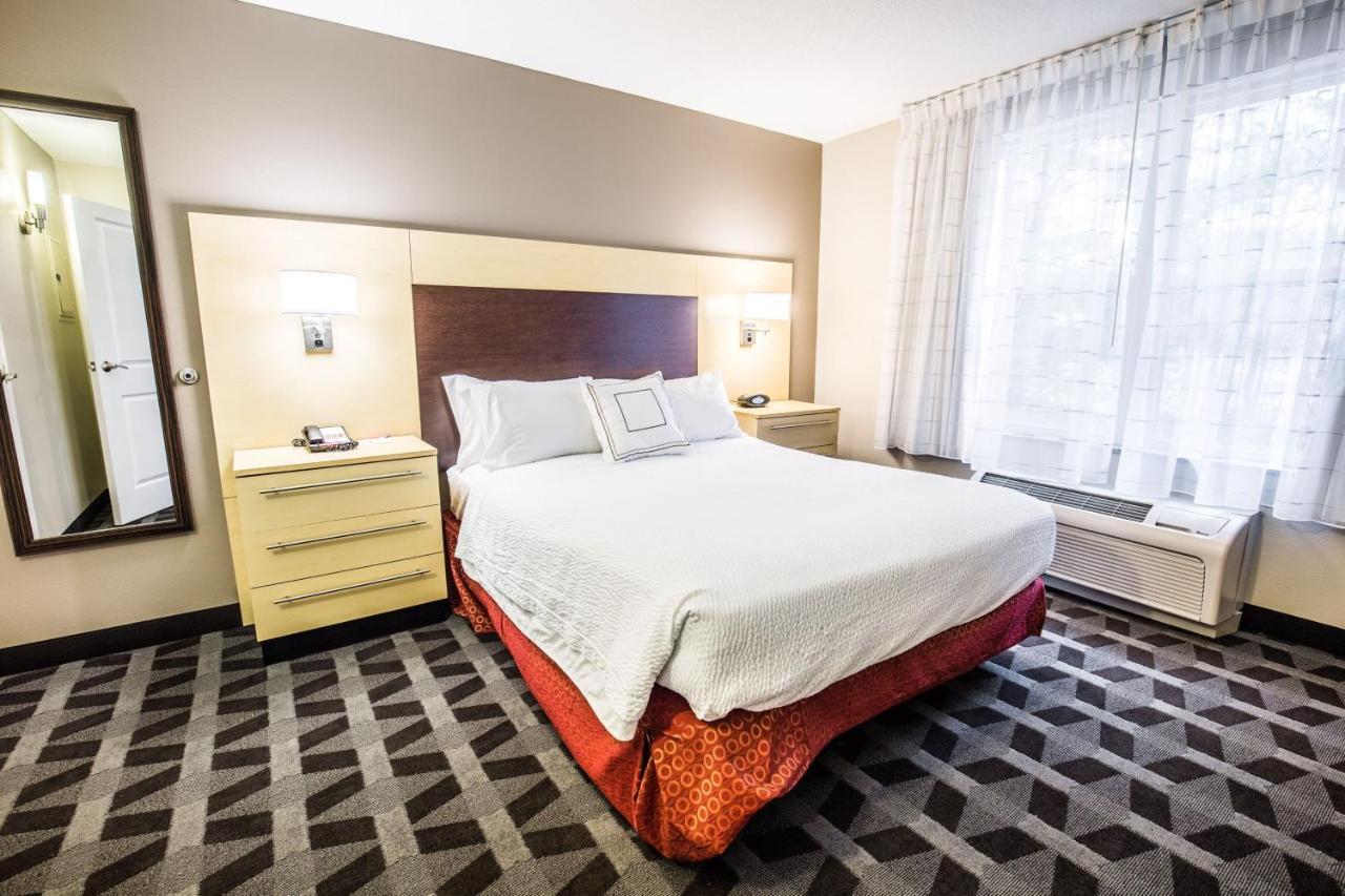 Towneplace Suites By Marriott Γκίλφορντ Εξωτερικό φωτογραφία