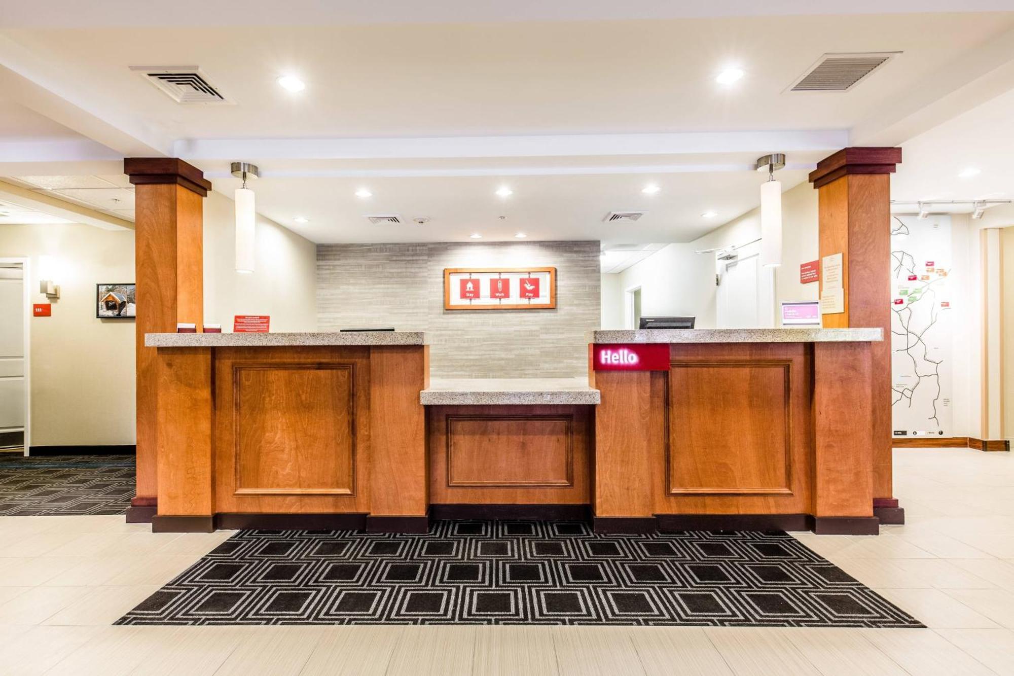 Towneplace Suites By Marriott Γκίλφορντ Εξωτερικό φωτογραφία